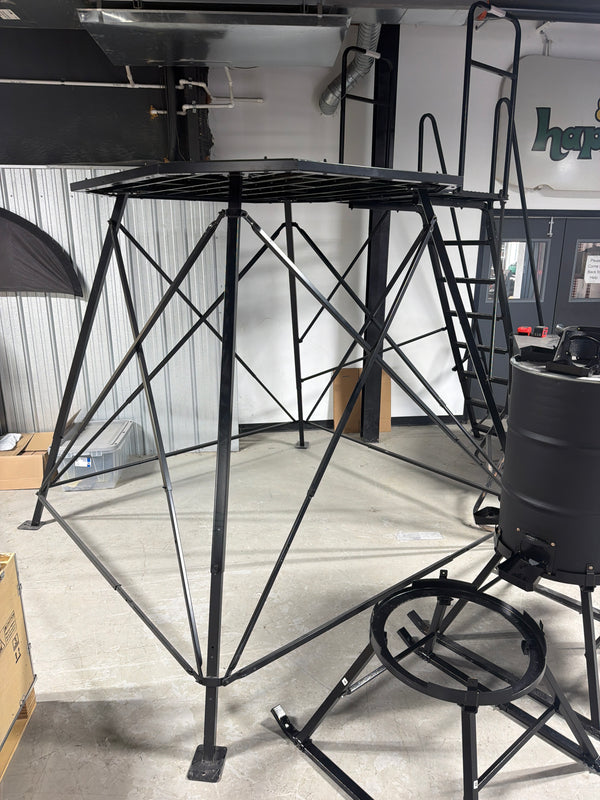 Monarch 360 Elevated Hunting Blind | 6x6 Insulated Deer Blind